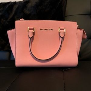 Authentic Michael Kors Selma purse